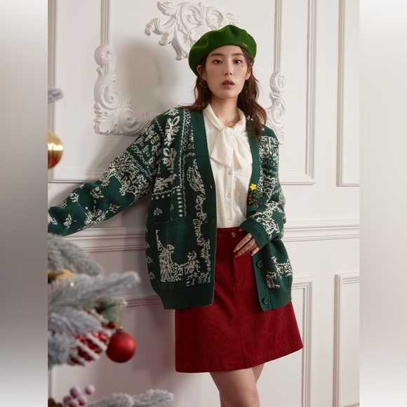 BNWT Christmas Wool Blend Cardigan with Removable Ornaments - Picture 8 of 9